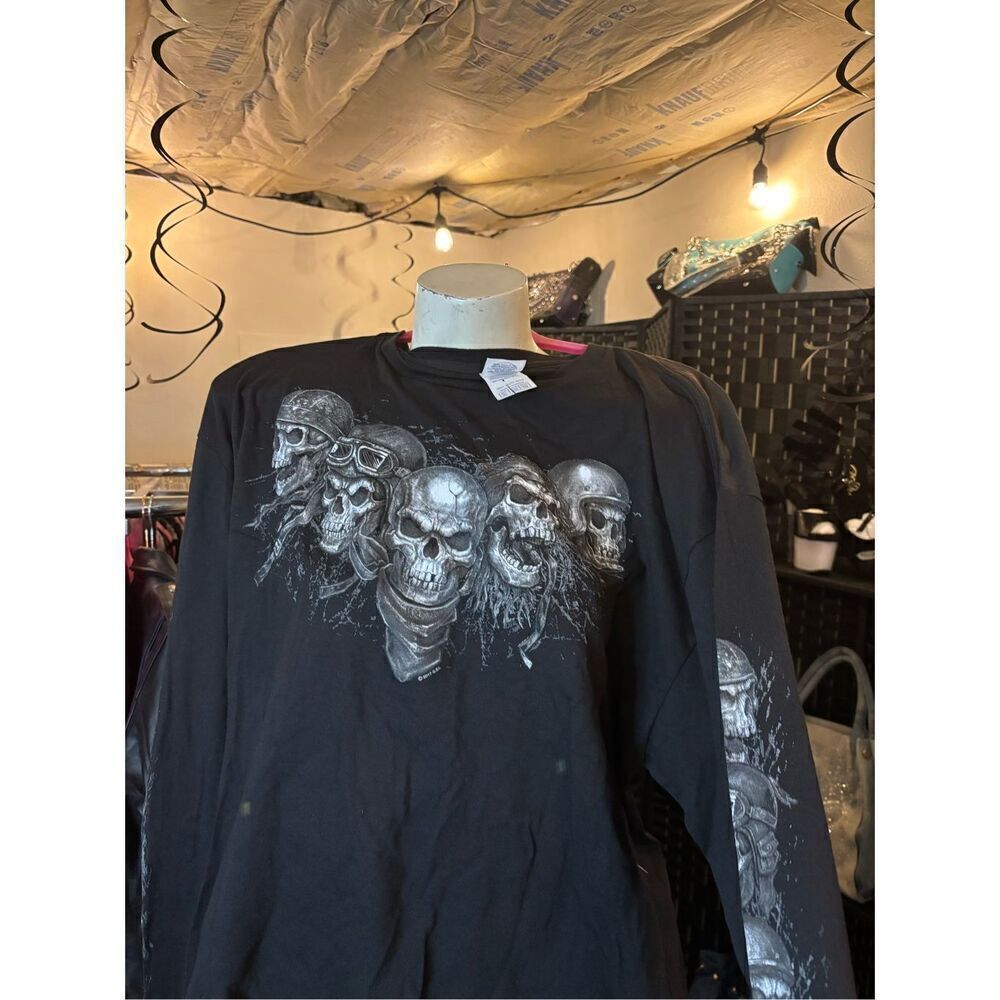 Hot Leathers Men’s ‘Five Skulls’ Long Sleeve Black T-Shirt